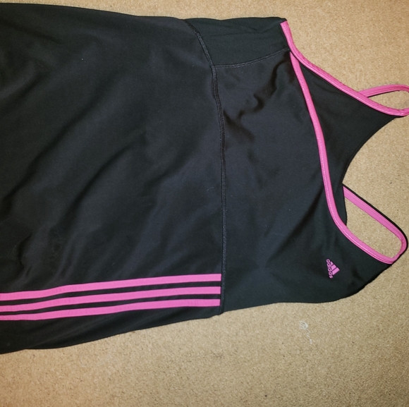 Adidas tank - Picture 1 of 2